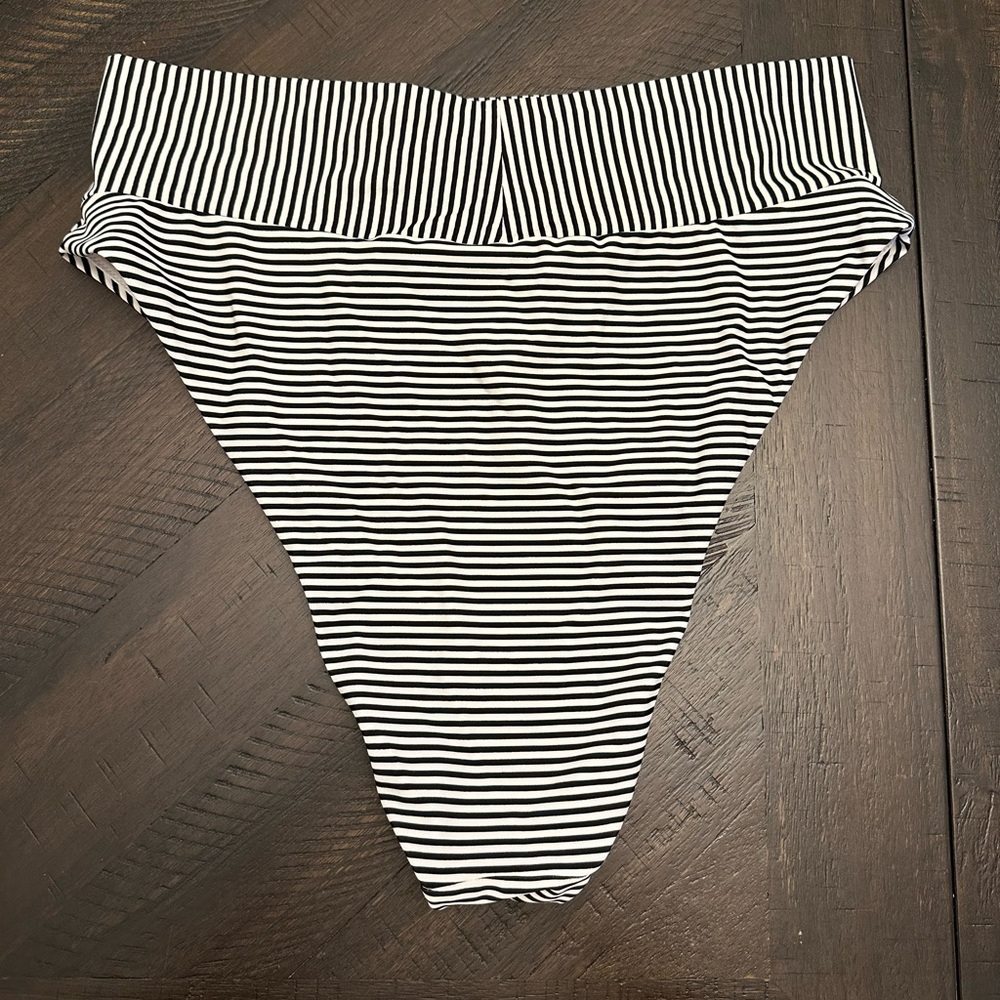 Aerie Black and White Striped Bikini Bottom - Picture 2 of 4